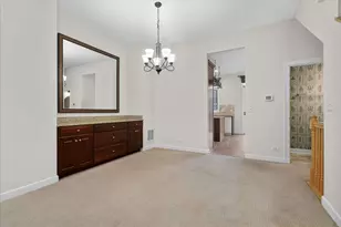 162 Festival Ct, Elgin, IL 60120 - Photo 8