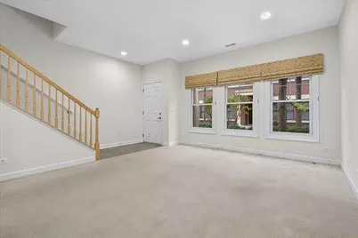 162 Festival Court, Elgin, IL 60120 - Photo 4