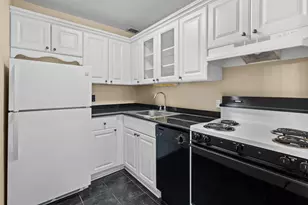 2728 N Hampden Ct, Chicago, IL 60614 - Photo 8