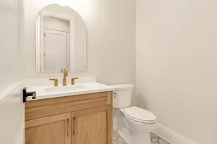 845 S Colfax Ave, Elmhurst, IL 60126 - Photo 10
