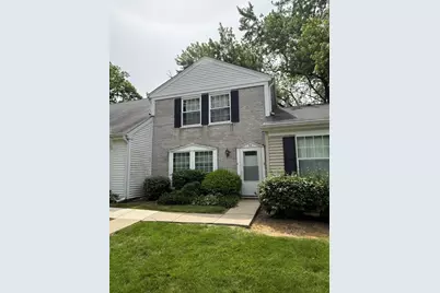 32 Bright Oaks Circle #1, Cary, IL 60013 - Photo 1