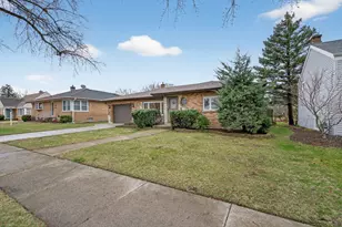 730 Newberry Ave, La Grange Park, IL 60526 - Photo 2