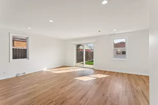 1645 N 23rd Ave, Melrose Park, IL 60160 - Photo 12