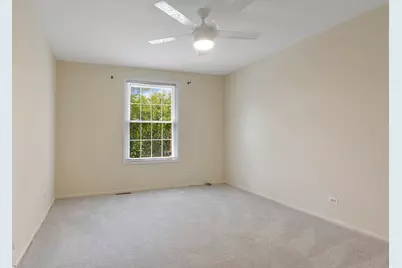 1250 Park Avenue W #421, Highland Park, IL 60035 - Photo 8