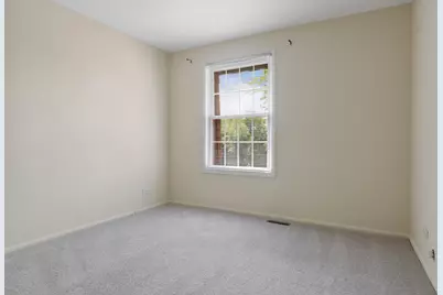1250 Park Avenue W #421, Highland Park, IL 60035 - Photo 12