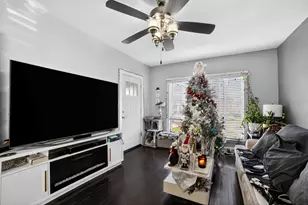 1922 S 18th Ave, Maywood, IL 60153 - Photo 4