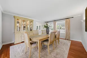 877 N Dovington Dr, Hoffman Estates, IL 60169 - Photo 8