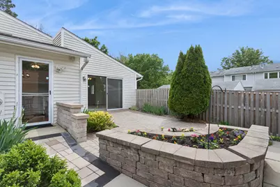 19 Wintergreen Court, Woodridge, IL 60517 - Photo 16