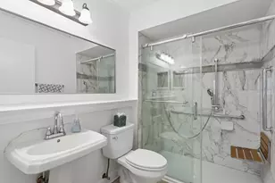 19 Wintergreen Ct, Woodridge, IL 60517 - Photo 14