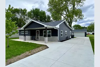 1210 Douglas Drive, Sterling, IL 61081 - Photo 4