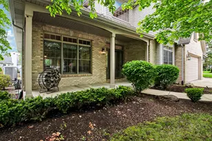328 Ash Grove Ln, Oswego, IL 60543 - Photo 4
