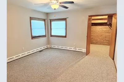 1404 Plain Street, Peru, IL 61354 - Photo 14