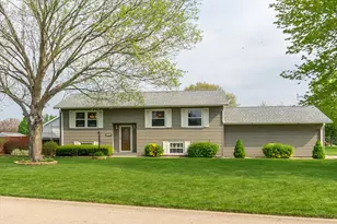 1047 E Market St, Hennepin, IL 61327 - Photo 1