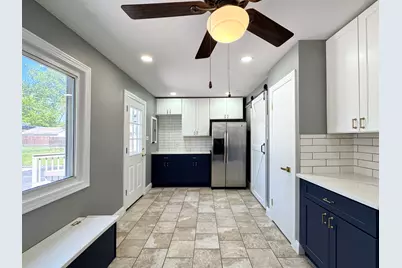 350 N 2nd Avenue, Villa Park, IL 60181 - Photo 10