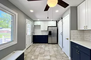 350 N 2nd Ave, Villa Park, IL 60181 - Photo 10
