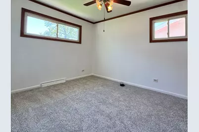 350 N 2nd Avenue, Villa Park, IL 60181 - Photo 16