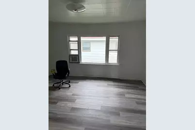 105 W Columbus Street, Sibley, IL 61773 - Photo 6