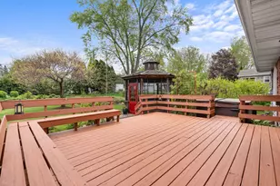 389 Poplar St, Crystal Lake, IL 60014 - Photo 16