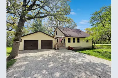 102 Dakota Drive, Loda, IL 60948 - Photo 1