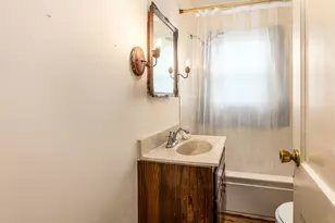 318 S 3rd St, Marion, IL 62959 - Photo 10