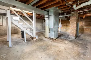 318 S 3rd St, Marion, IL 62959 - Photo 16