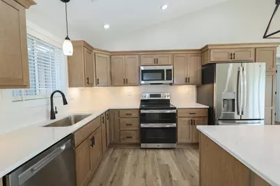 1600 Philip Lane, Marion, IL 62959 - Photo 12