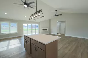 1600 Philip Ln, Marion, IL 62959 - Photo 10