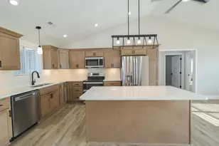 1600 Philip Ln, Marion, IL 62959 - Photo 8