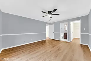 917 Knottingham Dr, Schaumburg, IL 60193 - Photo 2