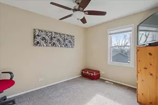 227 Elkhorn Ct, Bolingbrook, IL 60440 - Photo 12
