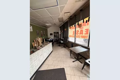 3933 N Broadway Street, Chicago, IL 60613 - Photo 2
