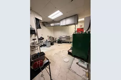 3933 N Broadway Street, Chicago, IL 60613 - Photo 6