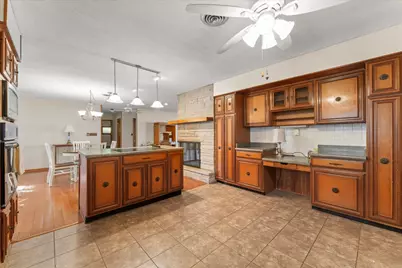 2501 N 4100 East Road, Bellflower, IL 62174 - Photo 14