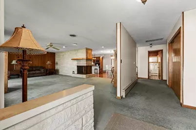 2501 N 4100 East Road, Bellflower, IL 62174 - Photo 4