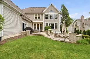 899 Edgewood Dr, Sugar Grove, IL 60554 - Photo 42