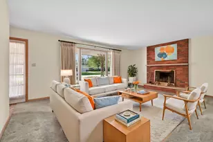 2275 Garden Rd, Aurora, IL 60506 - Photo 4
