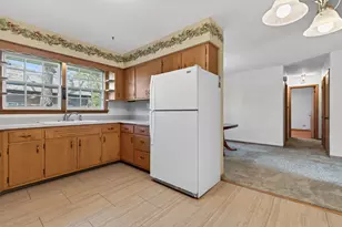 2275 Garden Rd, Aurora, IL 60506 - Photo 10