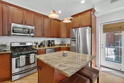 1342 W Greenleaf Avenue #1A, Chicago, IL 60626 - Photo 8