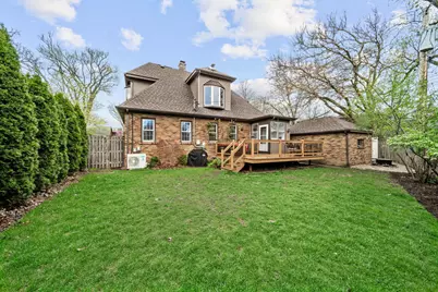 397 S Holly Avenue, Elmhurst, IL 60126 - Photo 20