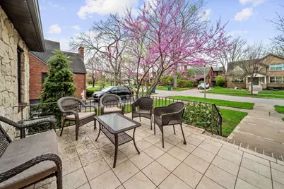 397 S Holly Avenue, Elmhurst, IL 60126 - Photo 2