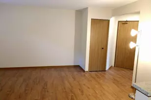 15 Gant Cir, Streamwood, IL 60107 - Photo 8