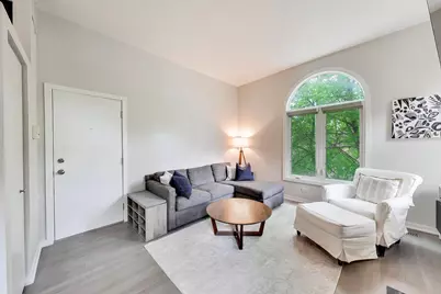 1050 W Webster Avenue #2W, Chicago, IL 60614 - Photo 6