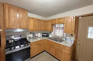 12427 S Ada St, Calumet Park, IL 60827 - Photo 2