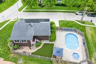 318 Hillcrest Dr, Algonquin, IL 60102 - Photo 30