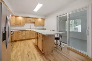 318 Hillcrest Dr, Algonquin, IL 60102 - Photo 4