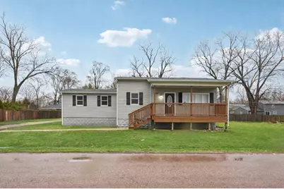 402 Lily Lane, Lakemoor, IL 60051 - Photo 1
