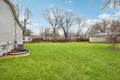 402 Lily Lane, Lakemoor, IL 60051 - Photo 34