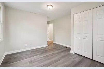 402 Lily Lane, Lakemoor, IL 60051 - Photo 20