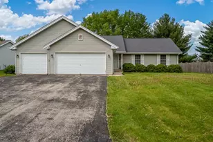 4812 Pine-Al Dr, Machesney Park, IL 61115 - Photo 1