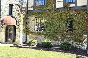 410 N Raynor Ave, Joliet, IL 60435 - Photo 6